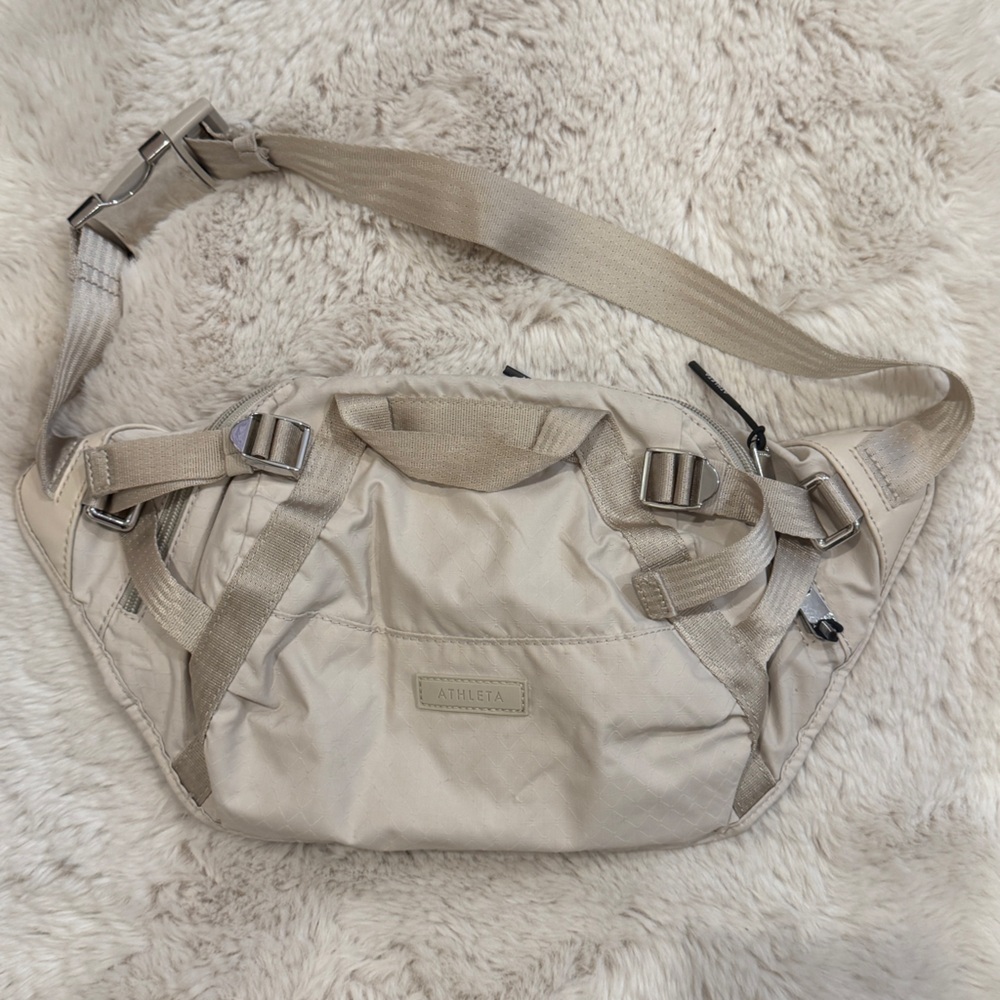 Athleta Tan Travel Excursion Fanny Bag